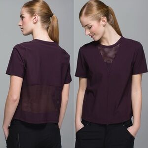 Lululemon Perfectly Perfed Tee Short Sleeves Laser Cut Dark Plum Purple Size 8
